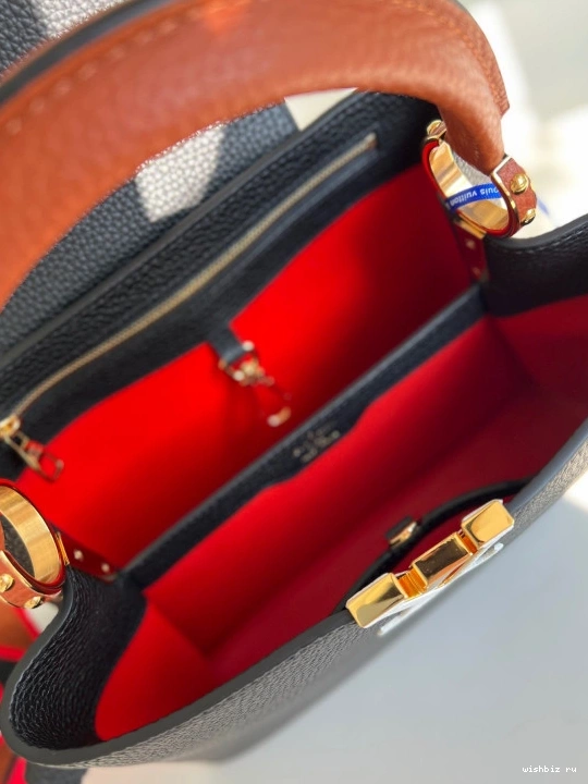 WIS MM VUITTON LOUIS CAPUCINES 0318